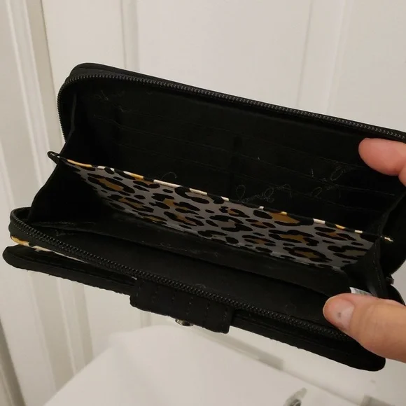 Vera Bradley Large Black Quilted Turnlock Close Wallet, Preppy, Versatile - Picture 9 of 12